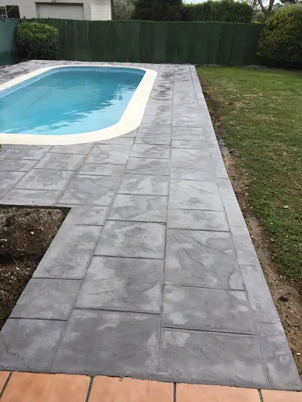 suelo impreso piscina oviedo